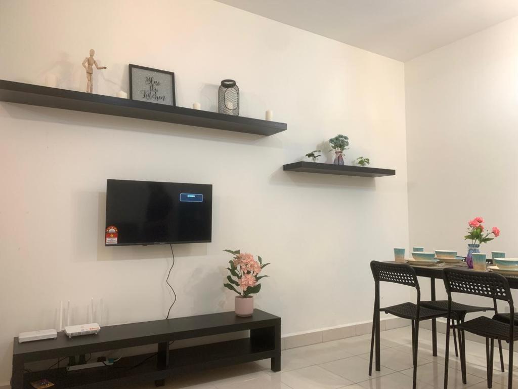 1 Dream - Tiara Imperio Studio Netflix 舒适和浪漫环境适合情侣 Bangi Exterior foto